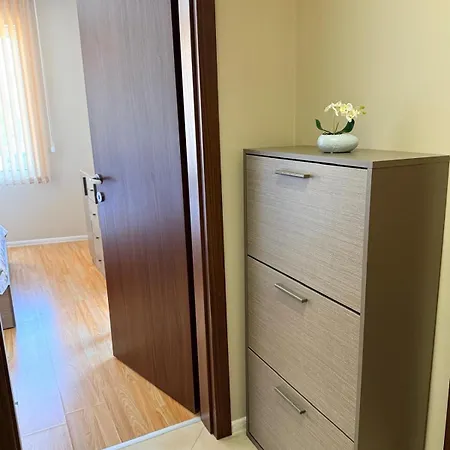 In Апартамент